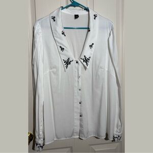White Embroidered Collar Button Up Blouse